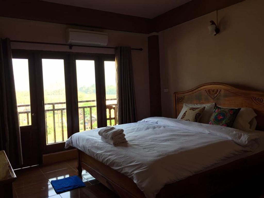 Happy River View Hotel Vang Vieng Eksteriør bilde