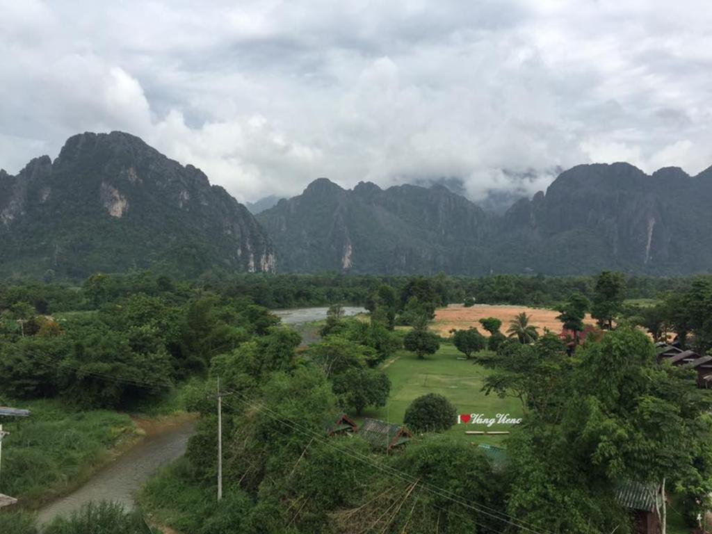 Happy River View Hotel Vang Vieng Eksteriør bilde