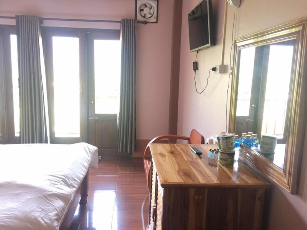 Happy River View Hotel Vang Vieng Eksteriør bilde
